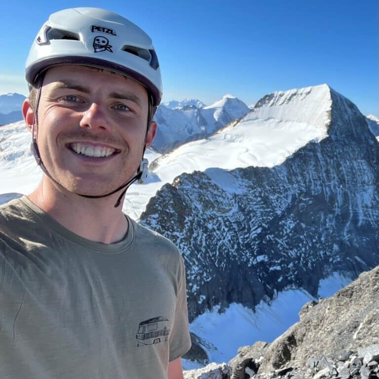 Le Français Lukas Gretener, Suisse de l'étranger, fait son apprentissage et ses études en Suisse
